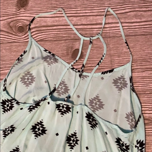 No Boundaries Tank Top - Picture 3 of 4